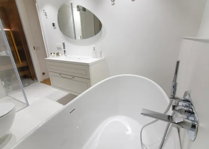 2 With Sauna And Terrace 公寓 *